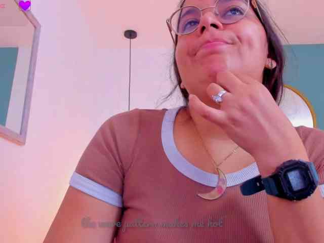 lucy-blue28 webcam