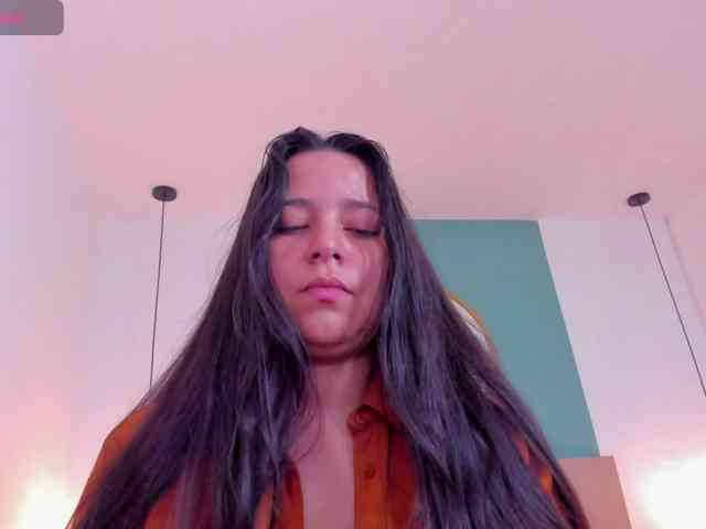 lucy-blue28 webcam