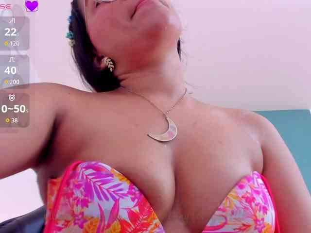 lucy-blue28