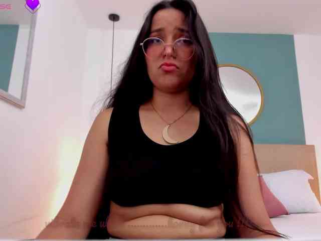 lucy-blue28 webcam