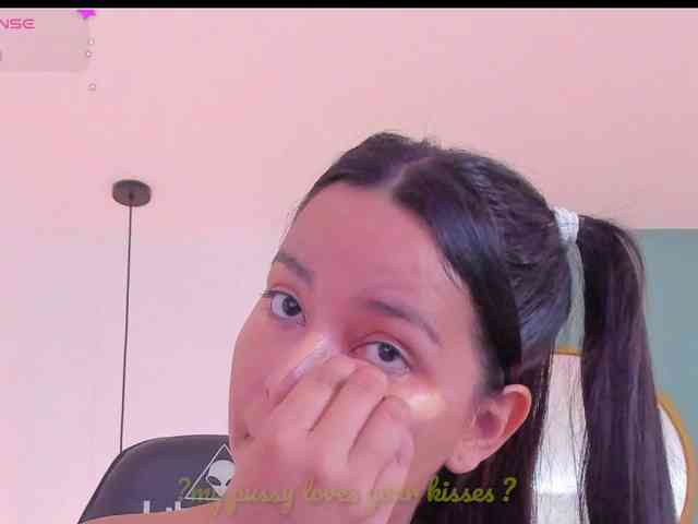 lucy-blue28