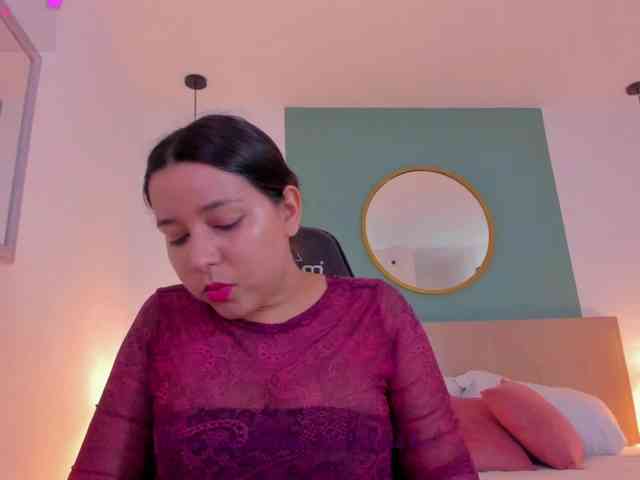 lucy-blue28 webcam