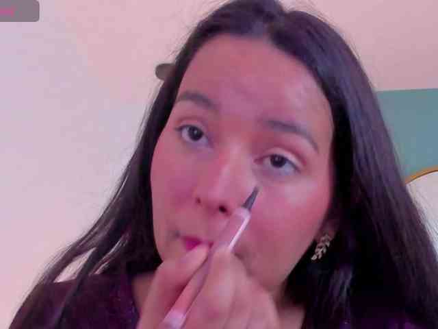 lucy-blue28 webcam