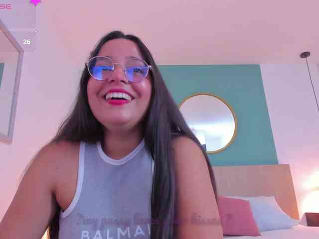 lucy-blue28 webcam