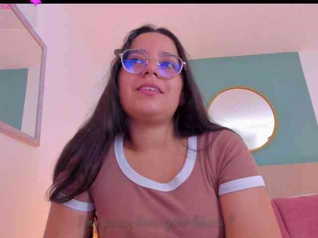 lucy-blue28 webcam