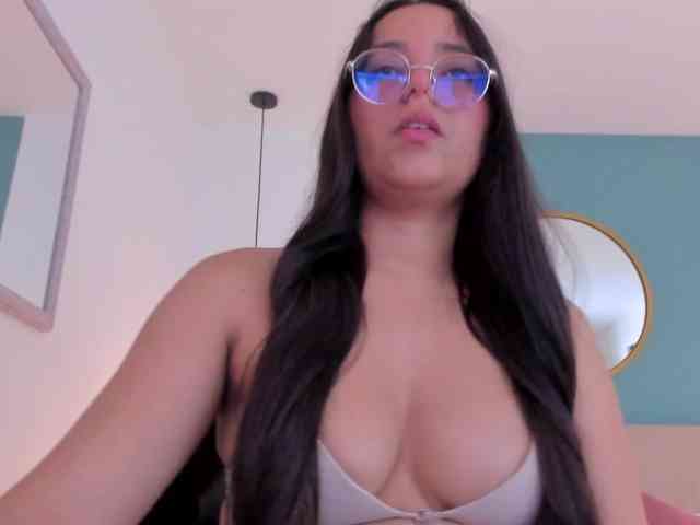 lucy-blue28