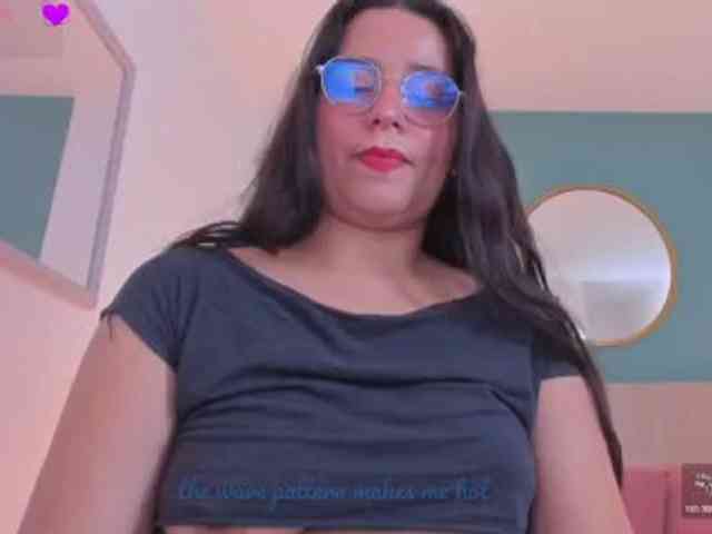 lucy-blue28 webcam