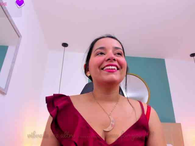 lucy-blue28 webcam