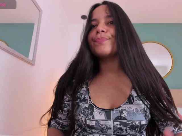 lucy-blue28 webcam