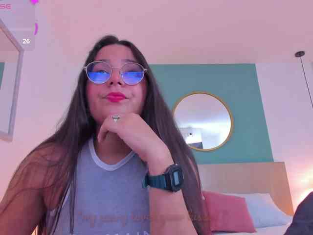 lucy-blue28 webcam