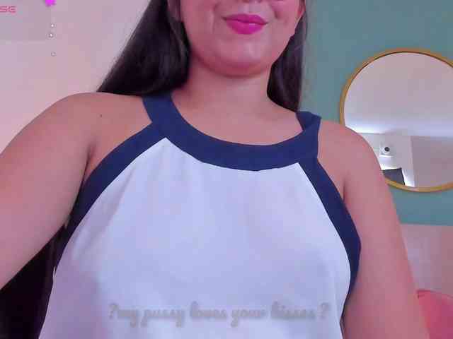 lucy-blue28 webcam