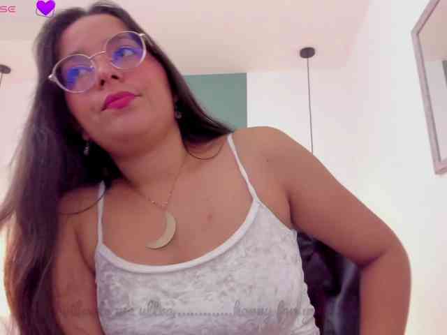 lucy-blue28 webcam