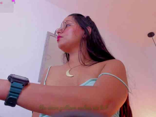 lucy-blue28 webcam