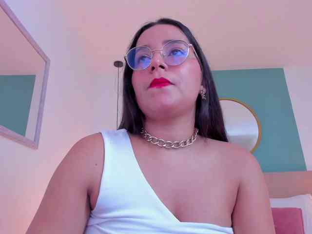 lucy-blue28
