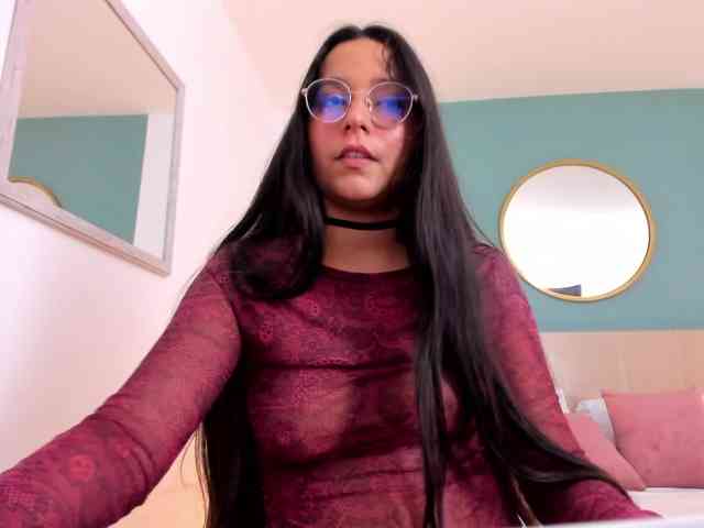 lucy-blue28 webcam