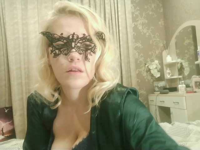 Sarah-Jane live cam on BongaCams