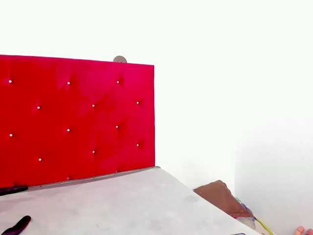 daniikbig live cam on BongaCams