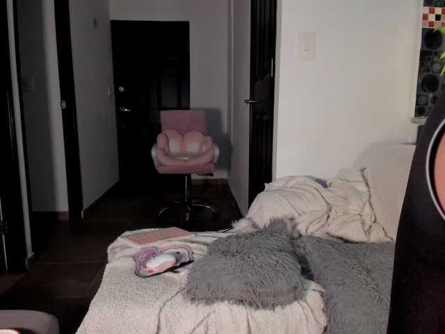ImLiaa live cam on BongaCams