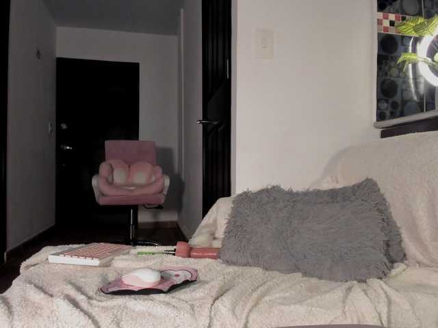 ImLiaa live cam on BongaCams