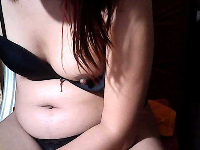 flowerhairypinay live cam on BongaCams