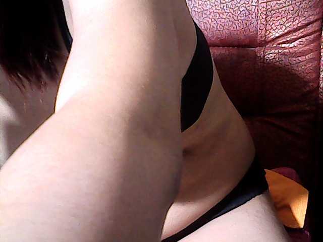 flowerhairypinay live cam on BongaCams