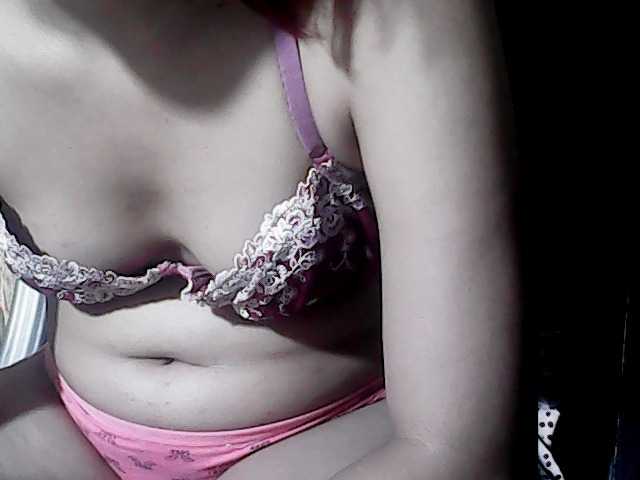 flowerhairypinay live cam on BongaCams
