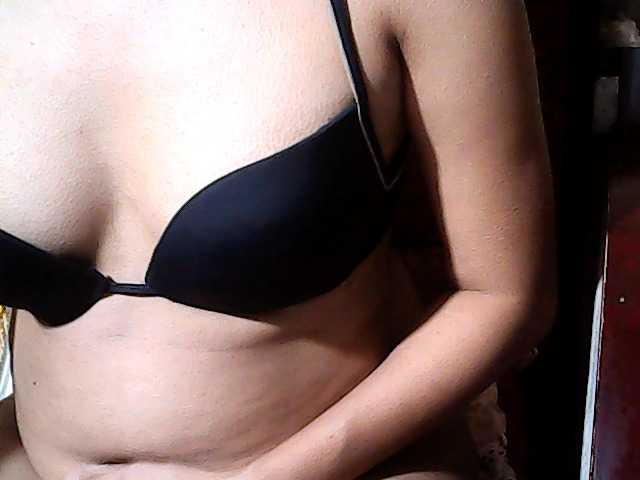 flowerhairypinay live webcam show