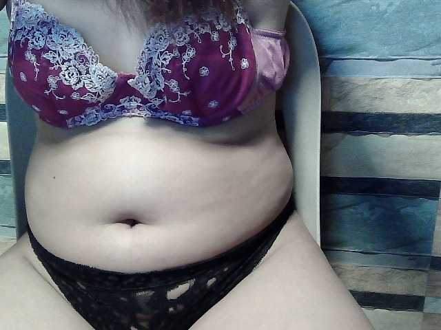 flowerhairypinay live cam on BongaCams