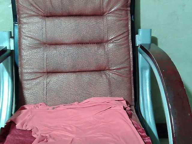 flowerhairypinay live cam on BongaCams