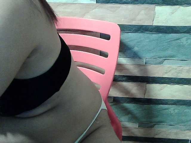 flowerhairypinay live cam on BongaCams