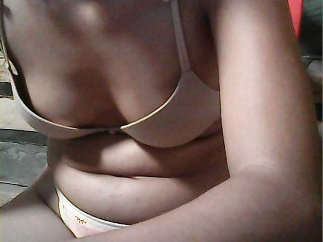 flowerhairypinay's BongaCams show and profile