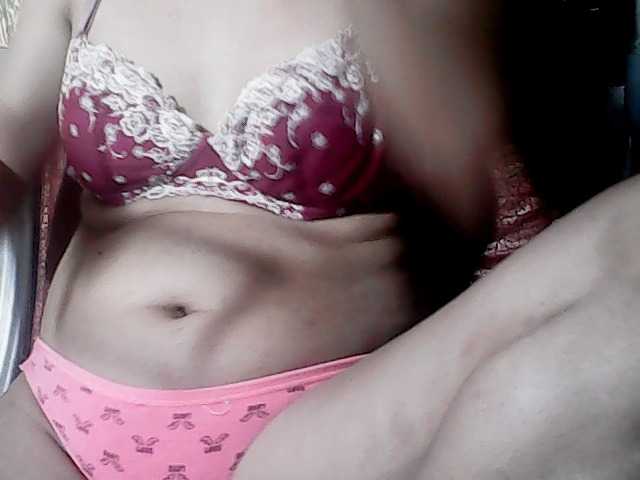 flowerhairypinay live cam on BongaCams