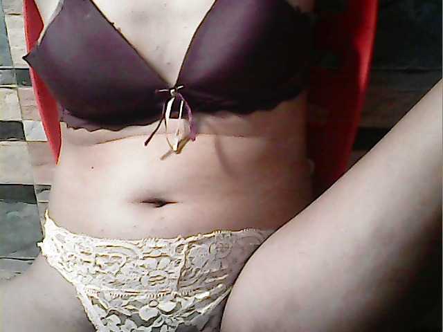 flowerhairypinay's BongaCams show and profile