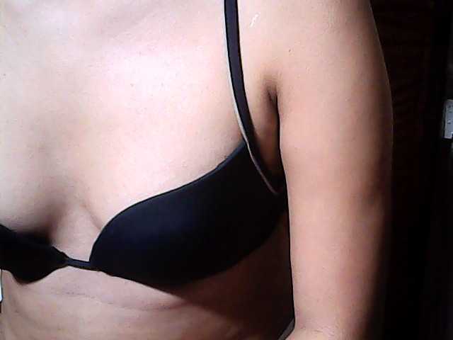 flowerhairypinay Live Cam su BongaCams