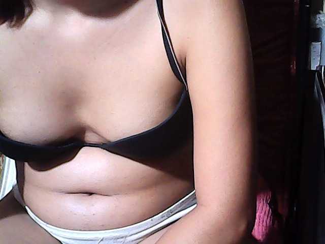 flowerhairypinay live webcam show