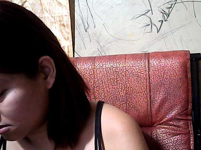 flowerhairypinay live cam on BongaCams