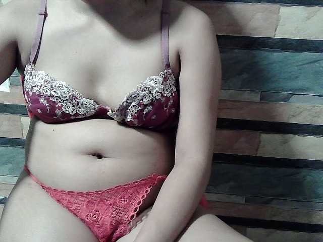flowerhairypinay live cam on BongaCams