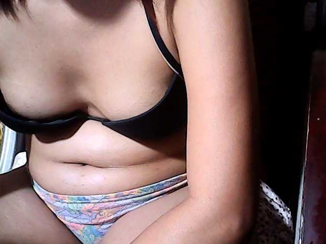 flowerhairypinay live webcam show