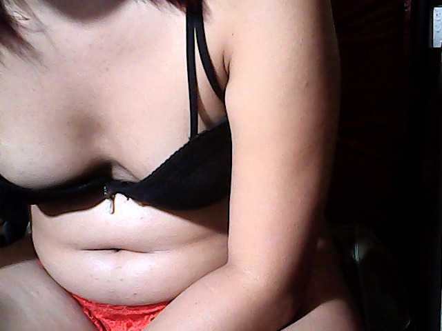 flowerhairypinay live cam on BongaCams