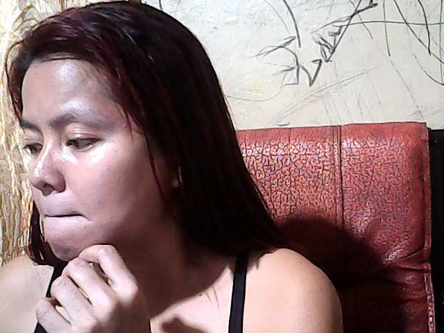 flowerhairypinay live cam on BongaCams
