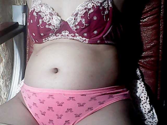 flowerhairypinay live cam on BongaCams