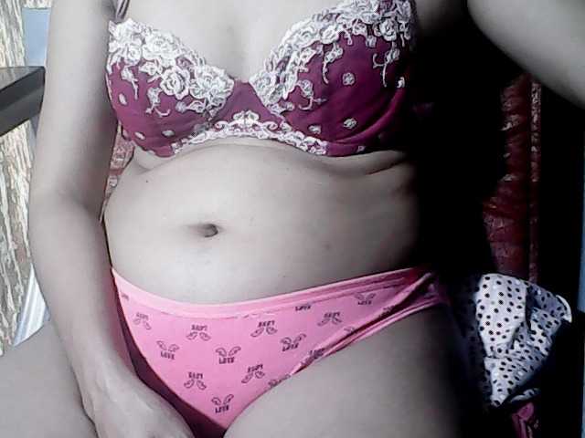 flowerhairypinay live cam on BongaCams