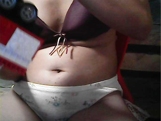 flowerhairypinay's BongaCams show and profile