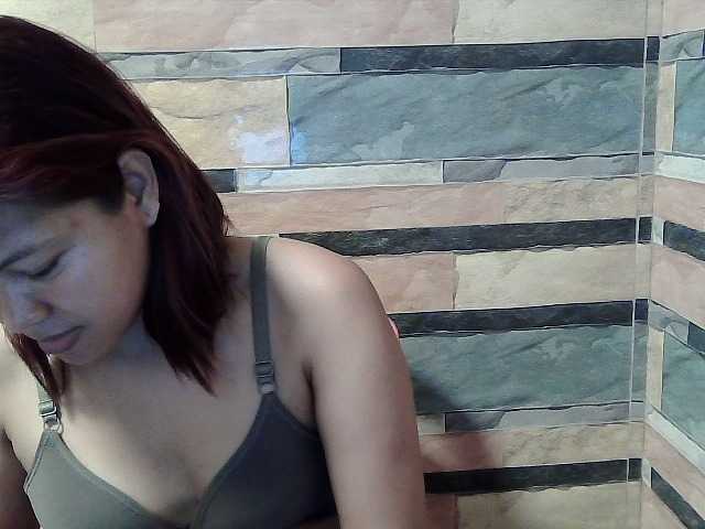 flowerhairypinay live cam on BongaCams
