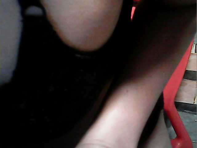flowerhairypinay live cam on BongaCams