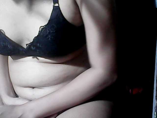flowerhairypinay live cam on BongaCams