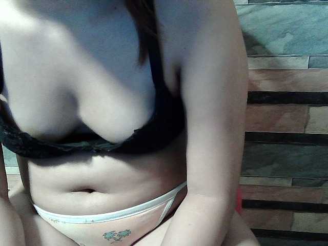 flowerhairypinay live cam on BongaCams