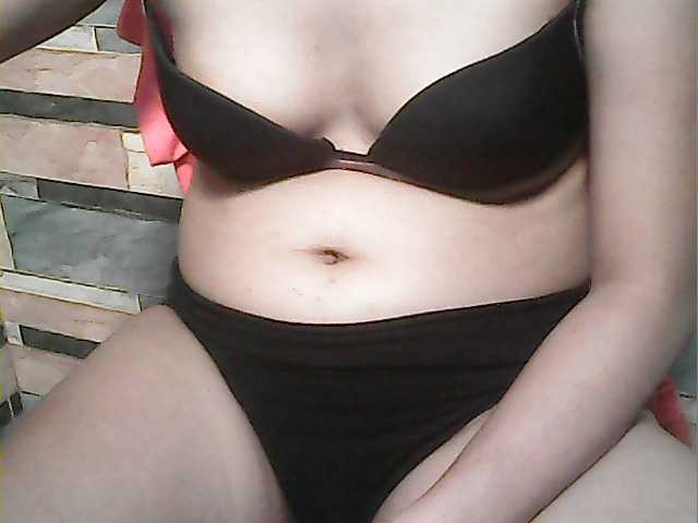 flowerhairypinay live cam on BongaCams