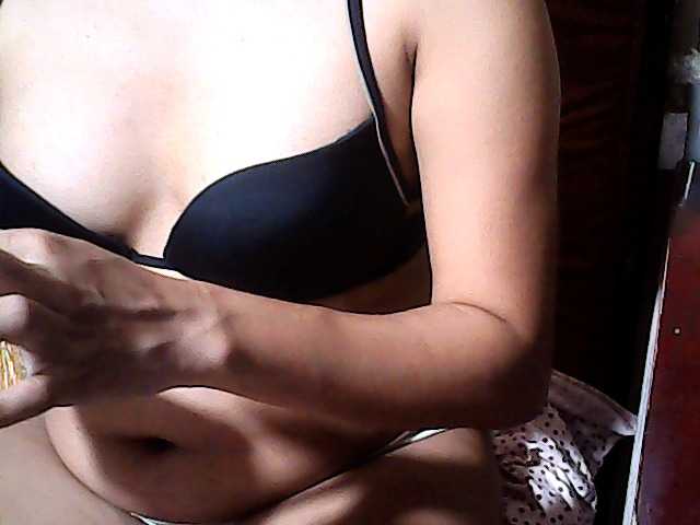 flowerhairypinay live webcam show