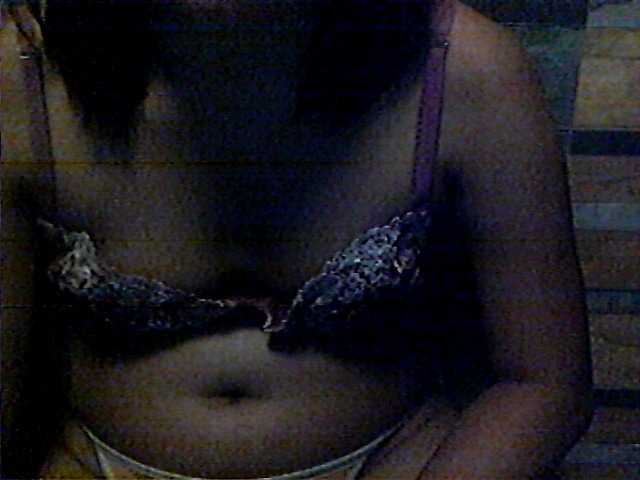 flowerhairypinay live cam on BongaCams